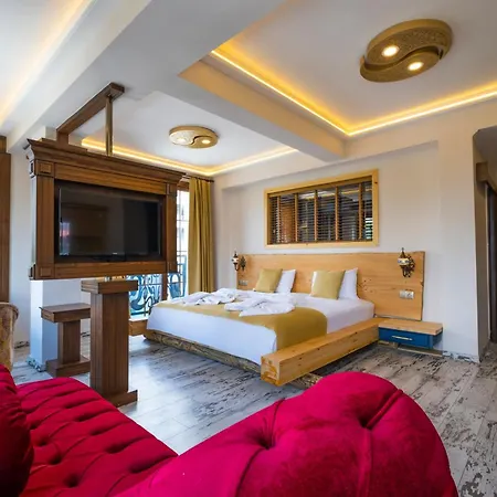 Reis Royal ホテル フェティエ