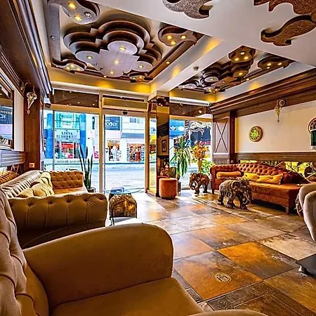 Reis Royal Hotell 3*
